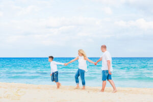 family picture by cancun photographer