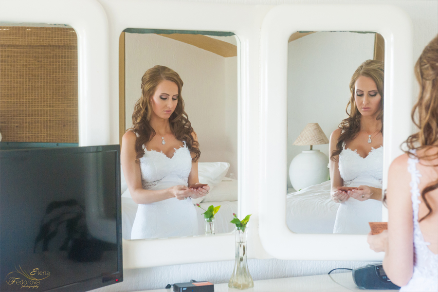 bride getting ready mirror