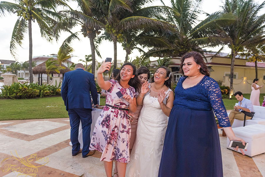 wedding selfie bride