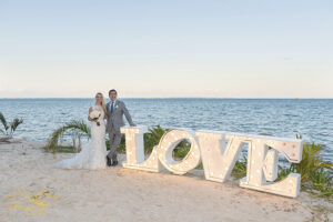 ocena weddings love sign