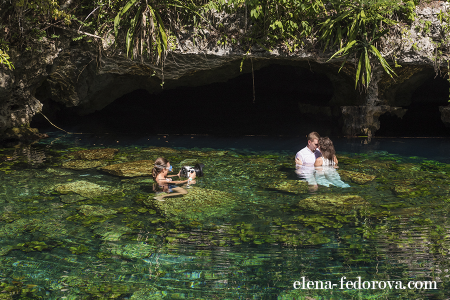 underwater photo session in cenote