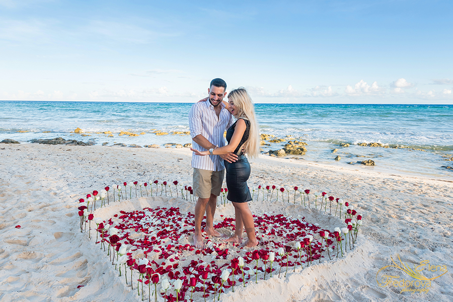 heart of roses beach proposal