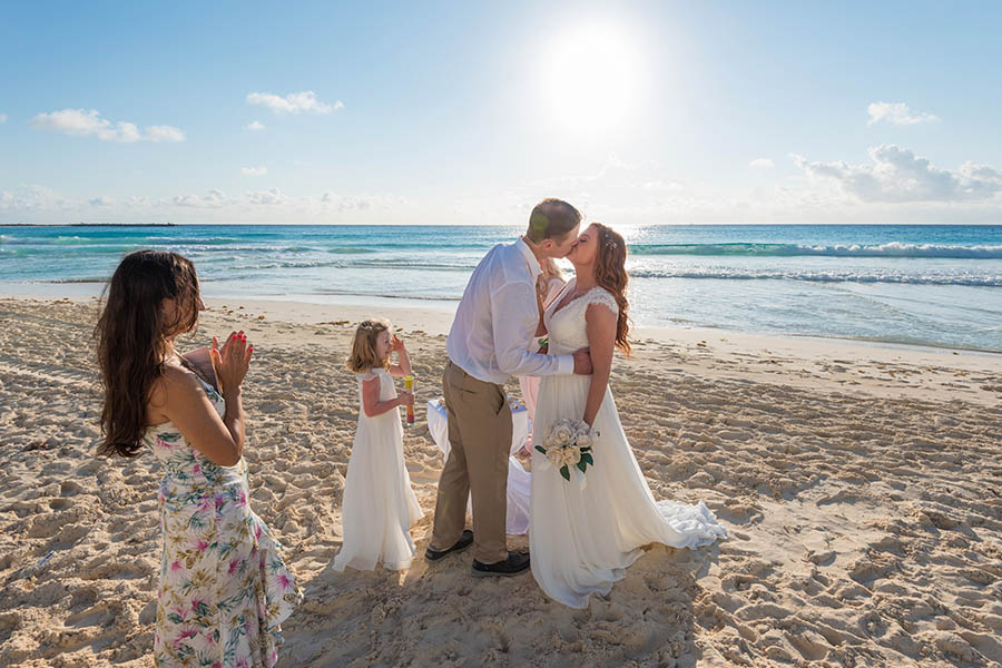 orginize-vow-renewal-ceremony-in-cancun