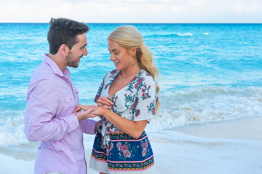 marriage-proposal-beach-cancun